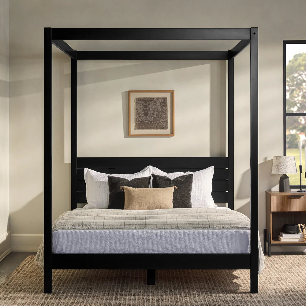 Solid Pine Canopy Bed, Queen Size